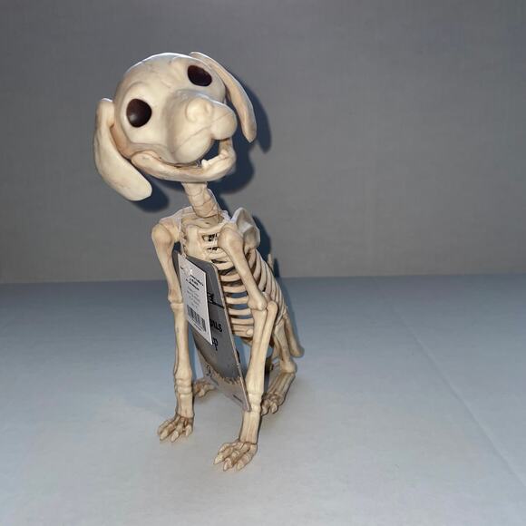 8" SITTING PUPPY DOG SKELETON SPOOKY BONEZ DEAD ANIMAL PROP DECORATION NEW - Picture 5 of 6